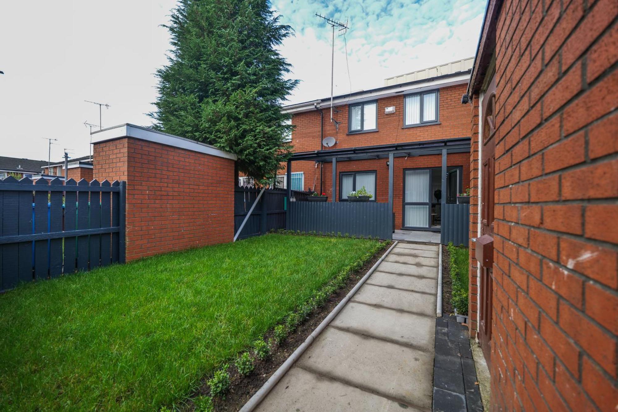 Downtown Cozy House In Manchester Exterior foto